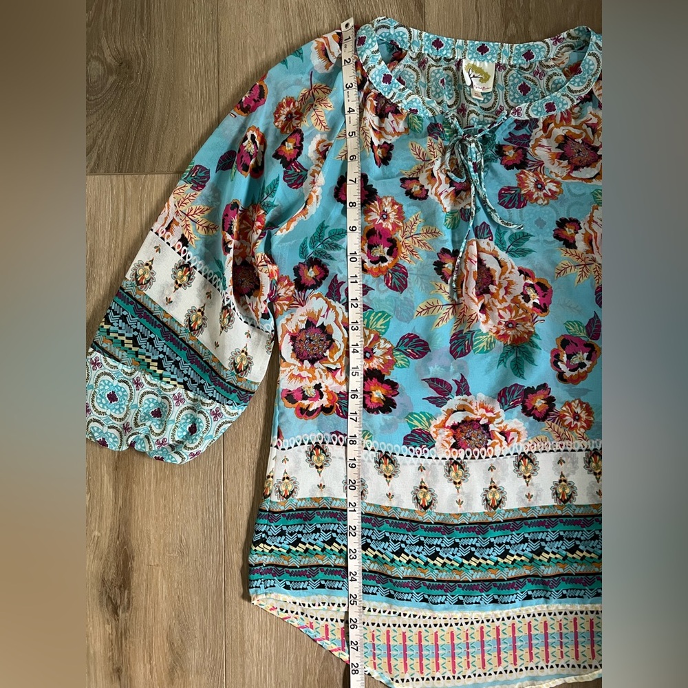 FIG AND FLOWER Boho Sheer Top EUC - Picture 6 of 8